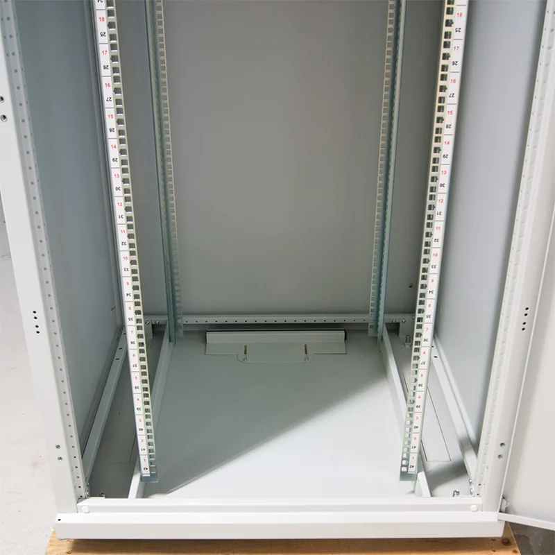LogiLink Baie réseau 19", 32 U, noir (RAL9005)