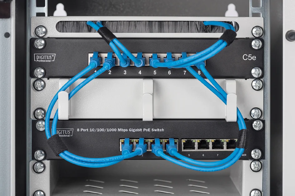 DIGITUS - Switch 10" Gigabit Ethernet PoE, 8 ports 1 DIGITUS - Switch 10" Gigabit Ethernet PoE, 8 ports